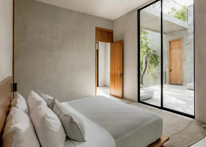 Shalva & Aviv Iconic 200m Villa